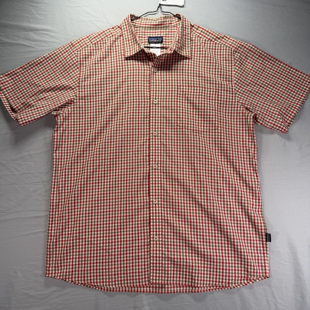 Patagonia Shirt Mens Large Red Check Short Sleeve Button Up Organic Cotton